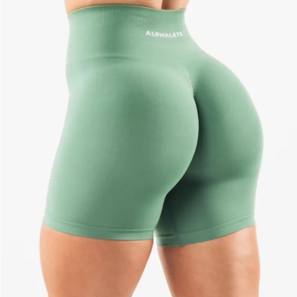Alphalete Short